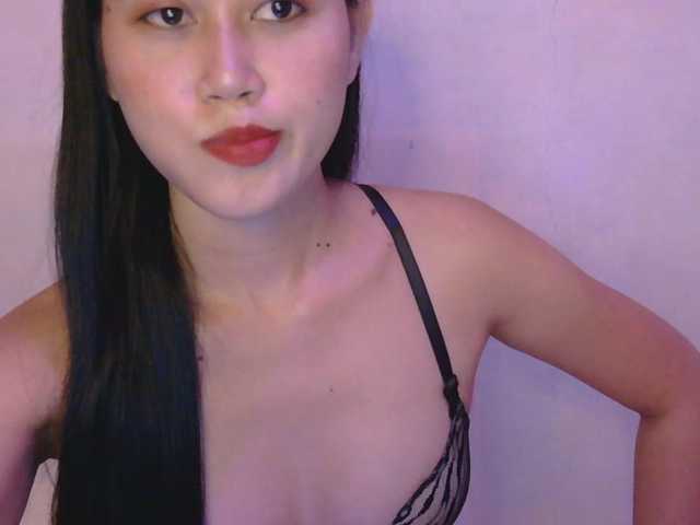 Twilights22 live cam on BongaCams