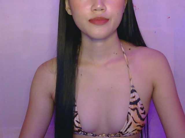 Twilights22 live cam on BongaCams