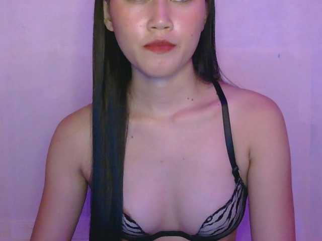 Twilights22 live cam on BongaCams
