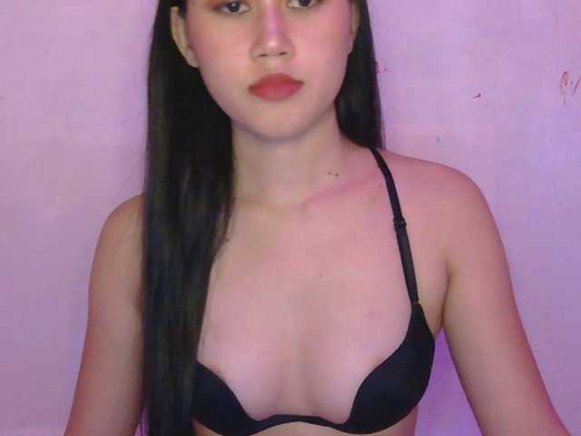 Twilights22 live cam on BongaCams