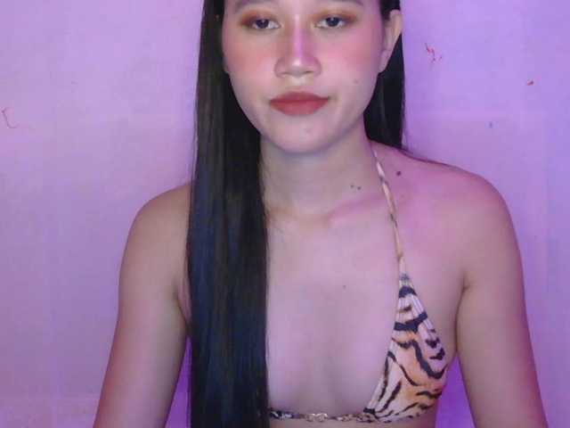 Twilights22 — live female cam