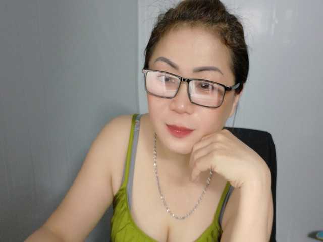 Tusexy69 live cam on BongaCams