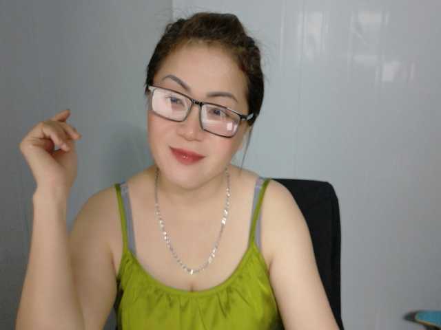 Tusexy69 live cam on BongaCams