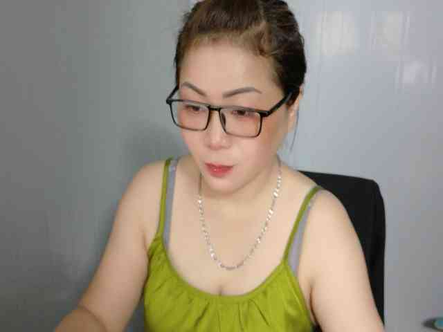 Tusexy69 webcam
