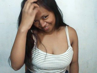 Alyssa-luxa-1's Live Webcam