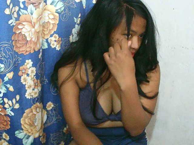 Alyssa-luxa-1 live cam on BongaCams