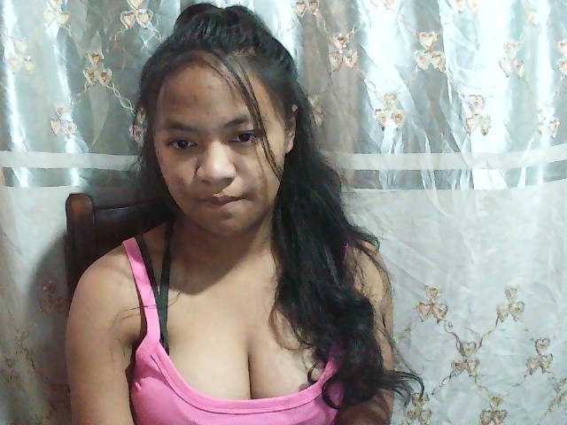 Alyssa-luxa-1 live cam on BongaCams