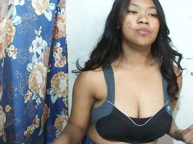 Alyssa-luxa-1 live cam on BongaCams