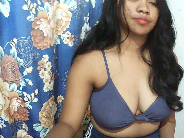 Alyssa-luxa-1 live cam on BongaCams
