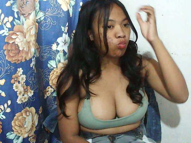 Alyssa-luxa-1 live cam on BongaCams