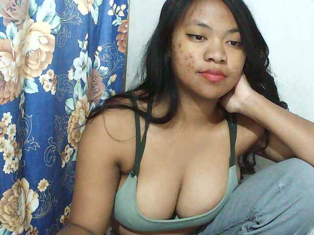 Alyssa-luxa-1 live cam on BongaCams