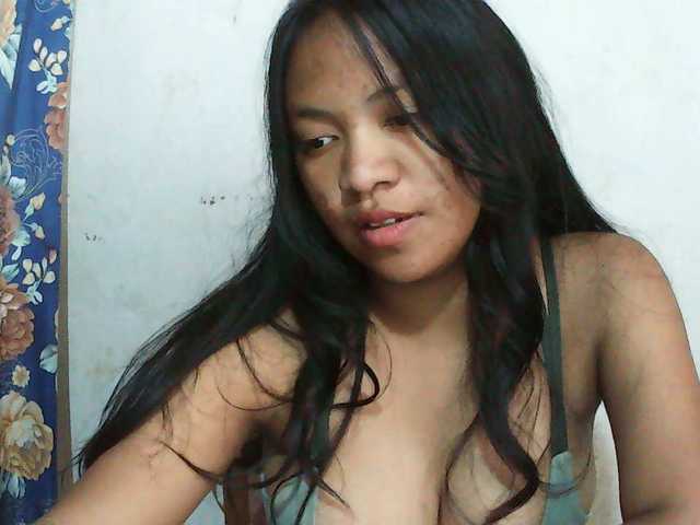 Alyssa-luxa-1 live cam on BongaCams