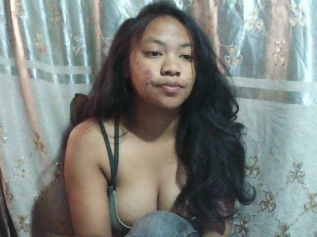 Alyssa-luxa-1 live cam on BongaCams
