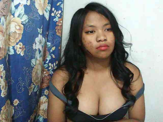 Alyssa-luxa-1 webcam