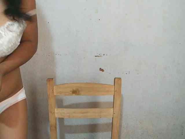 Alyssa-luxa-1 webcam