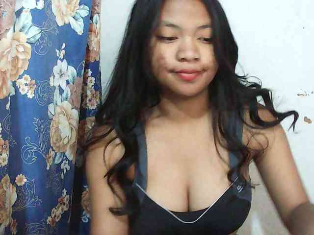 Alyssa-luxa-1 webcam
