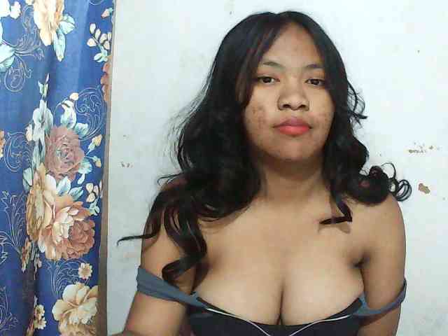 Alyssa-luxa-1 webcam