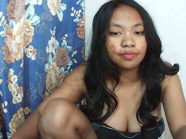 Alyssa-luxa-1 webcam