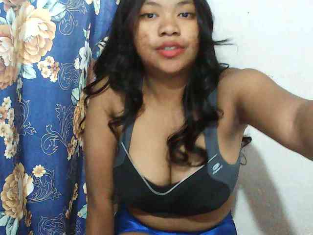 Alyssa-luxa-1 webcam