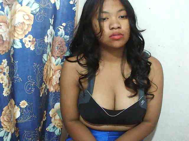 Alyssa-luxa-1 webcam