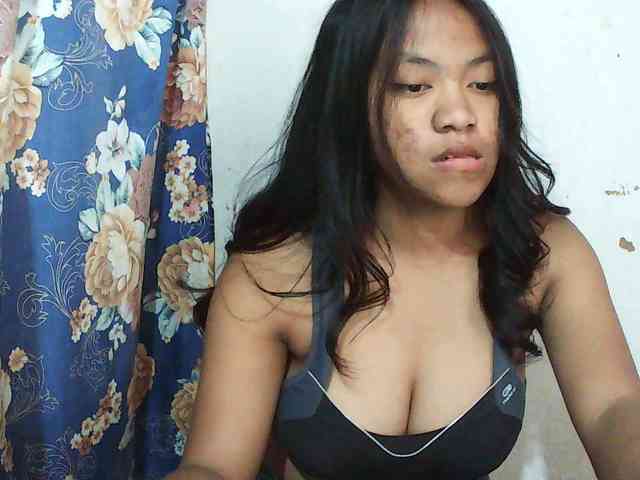Alyssa-luxa-1 webcam
