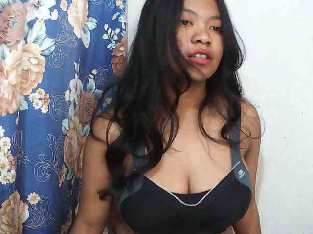 Alyssa-luxa-1 webcam