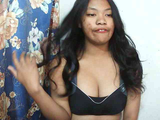 Alyssa-luxa-1 webcam