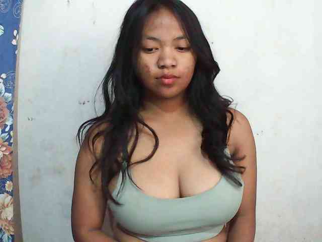 Alyssa-luxa-1 webcam