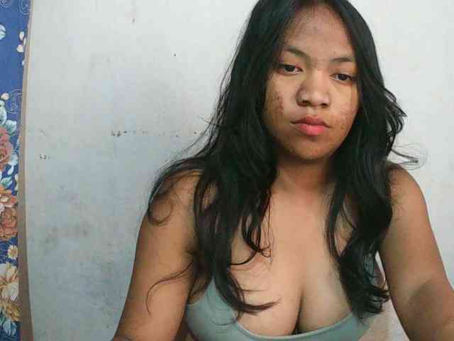 Alyssa-luxa-1 webcam
