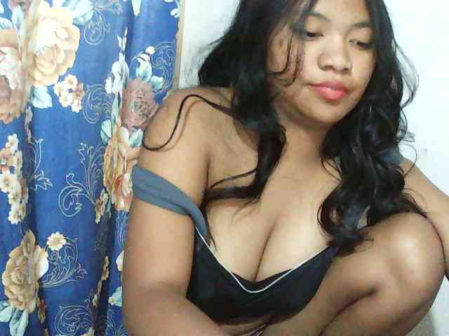 Alyssa-luxa-1 webcam