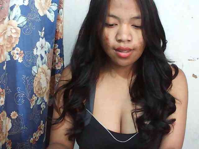Alyssa-luxa-1 webcam