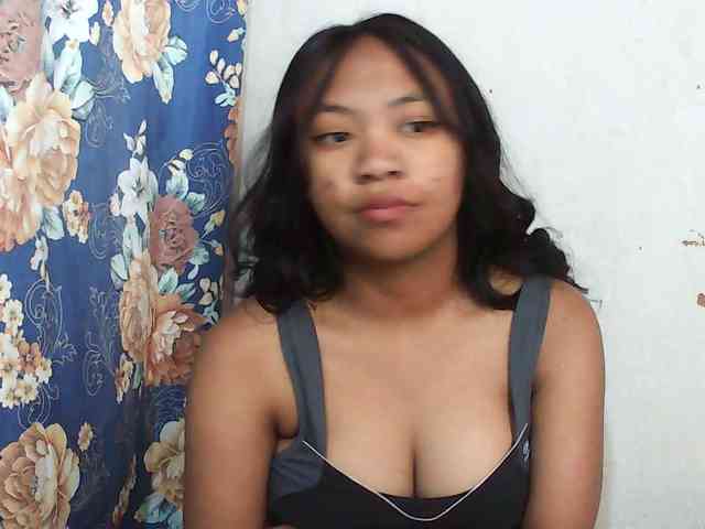 Alyssa-luxa-1 webcam