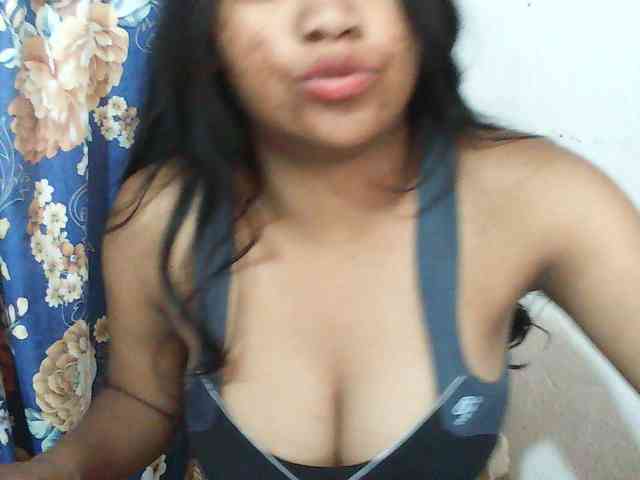 Alyssa-luxa-1 webcam