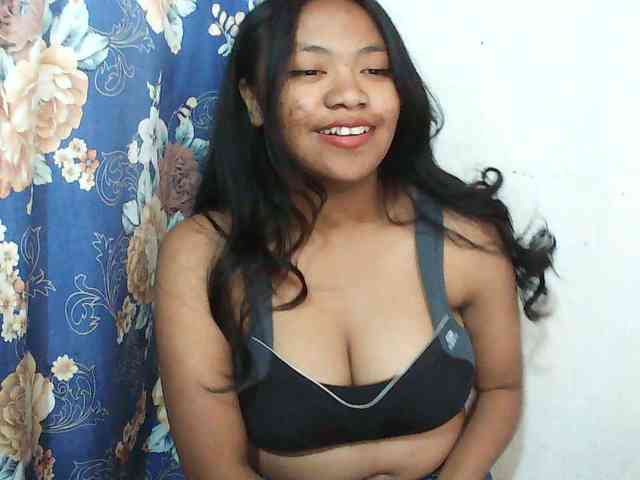 Alyssa-luxa-1 webcam