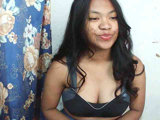 Alyssa-luxa-1 webcam