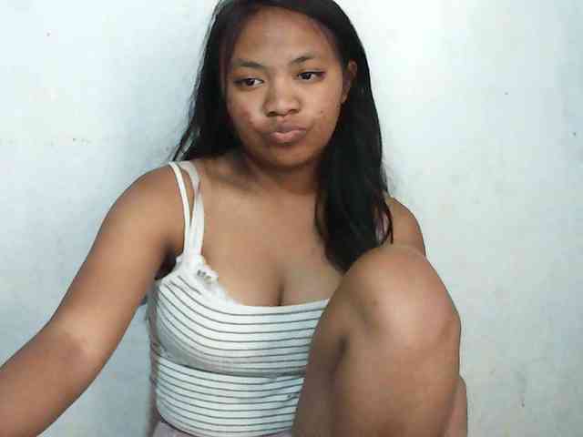 Alyssa-luxa-1 webcam