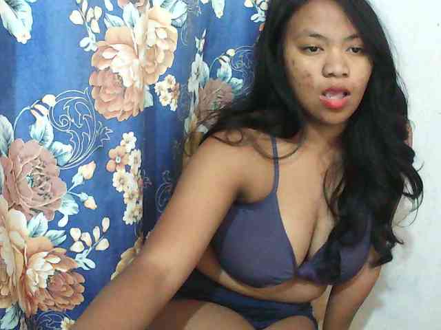 Alyssa-luxa-1 webcam