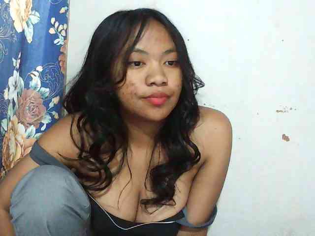 cam adult Alyssa-luxa-1