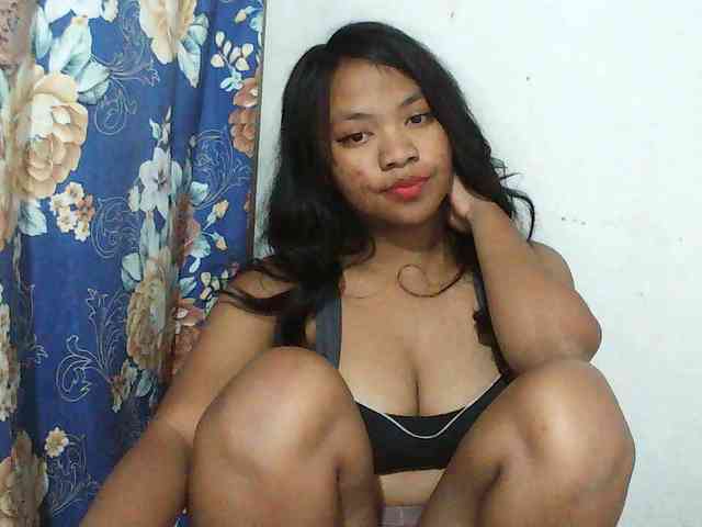 Alyssa-luxa-1 webcam