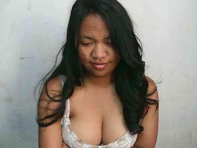 Alyssa-luxa-1 webcam