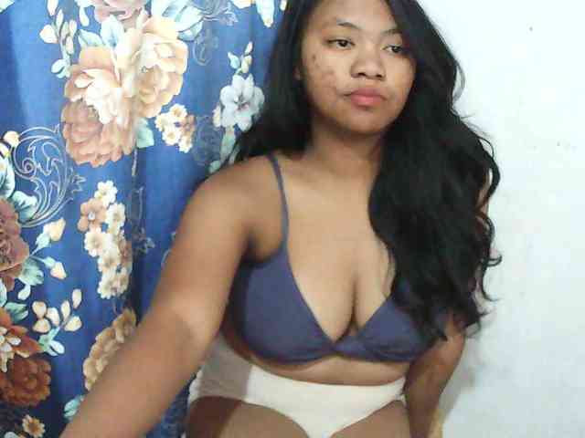 Alyssa-luxa-1 webcam