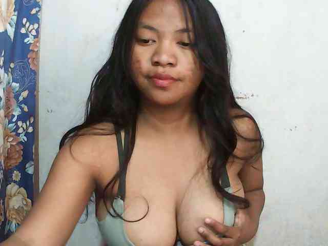 Alyssa-luxa-1 webcam