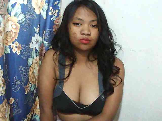 Alyssa-luxa-1 webcam