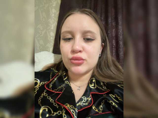 pusisi, live now on BongaCams