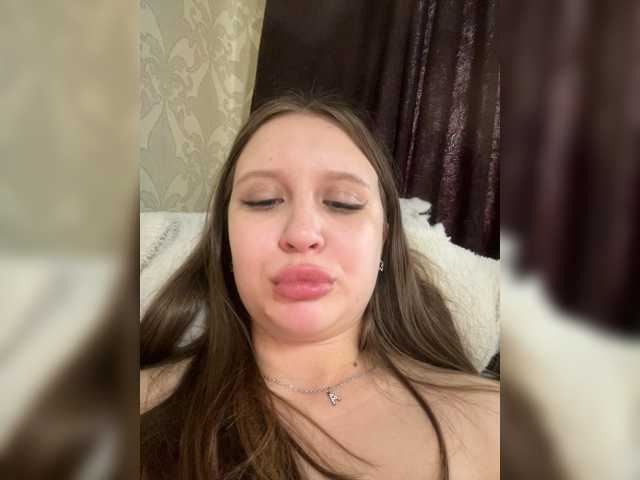pusisi, en directo ahora en BongaCams