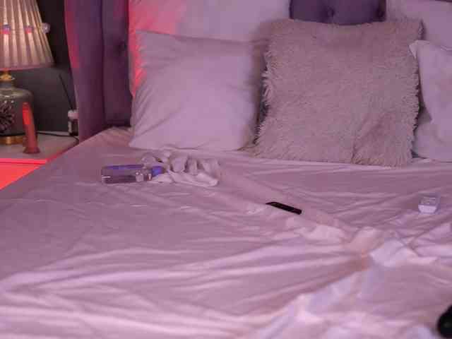 AmiraLovely webcam