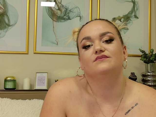 AmandaRise live cam on BongaCams