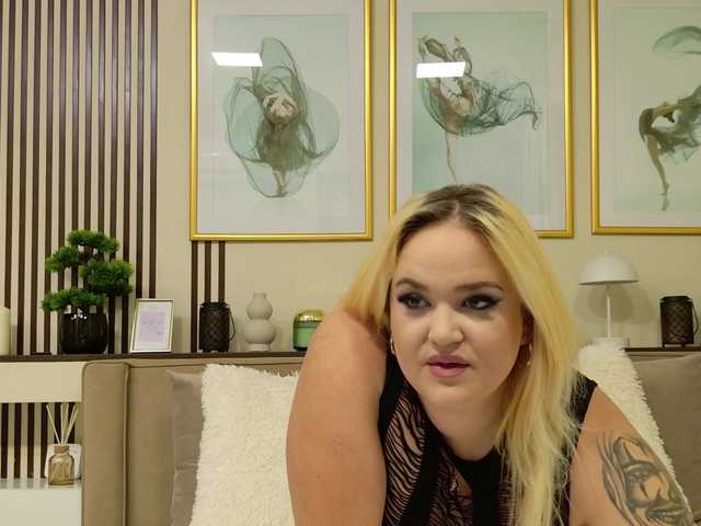 AmandaRise live cam on BongaCams