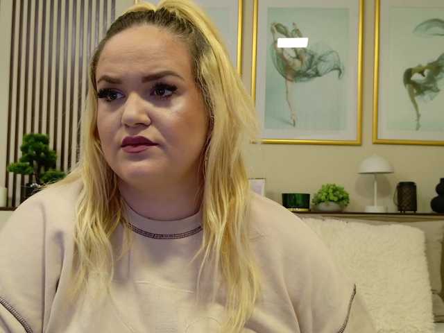 AmandaRise live cam on BongaCams