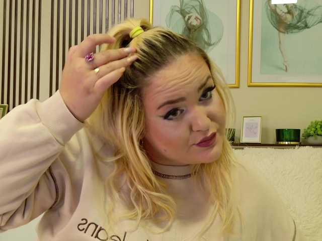AmandaRise live cam on BongaCams